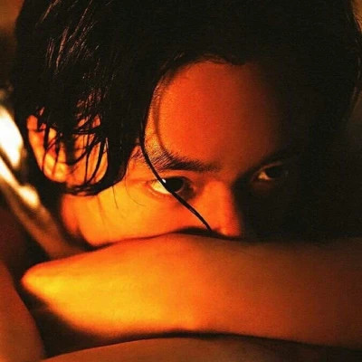 男生头像低调沉稳