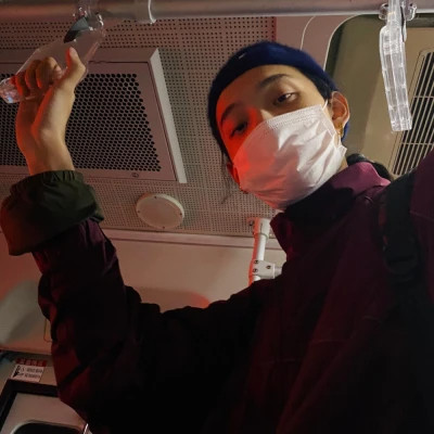男生头像低调沉稳
