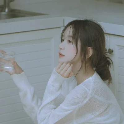 超仙气的单人闺蜜头像女