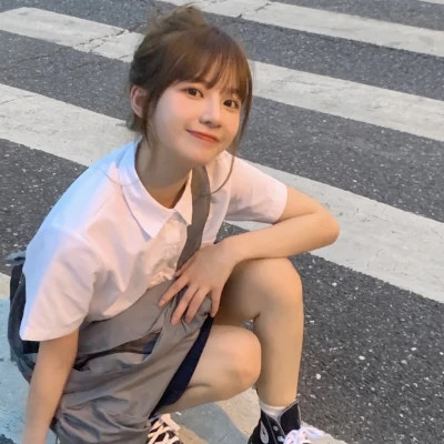 闺蜜头像单人清纯唯美
