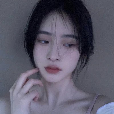 清新美女闺蜜头像单人