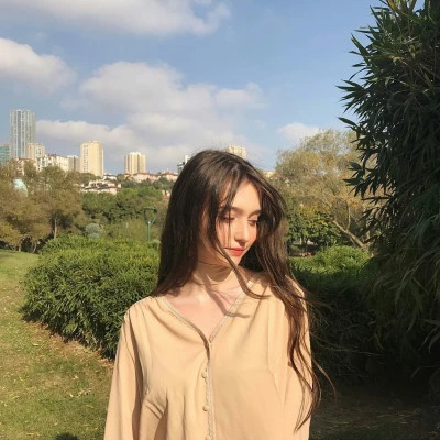 真人版闺蜜头像两张