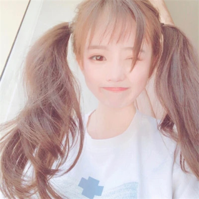 2025最火闺蜜头像真人