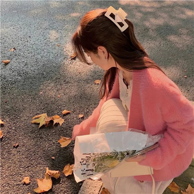 头像高级简约女生唯美