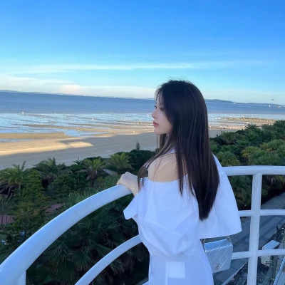 2025最火女生头像侧脸高级图片