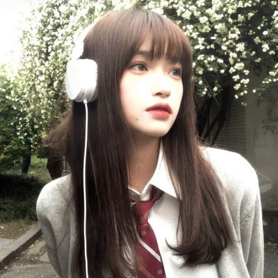 2025新款女头像