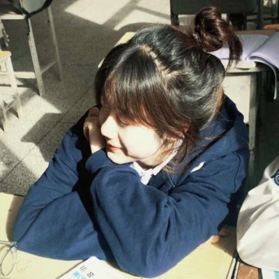 2025新款女头像