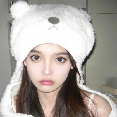 风格女头干净真人高清图片