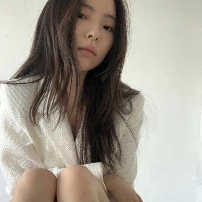 2025新款个性非主流女生头像图片