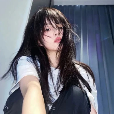 2025新款个性非主流女生头像图片