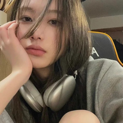 2025新款个性非主流女生头像图片