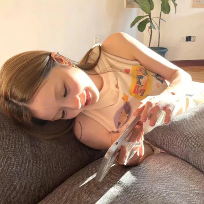 2025新款个性非主流女生头像图片