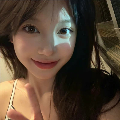 2025新款个性非主流女生头像图片