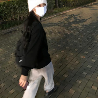 2025新款个性非主流女生头像图片