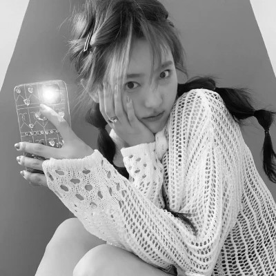 qq个性头像女黑白高清