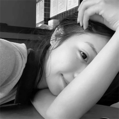 qq个性头像女黑白高清