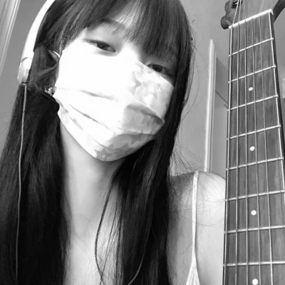 qq个性头像女黑白高清