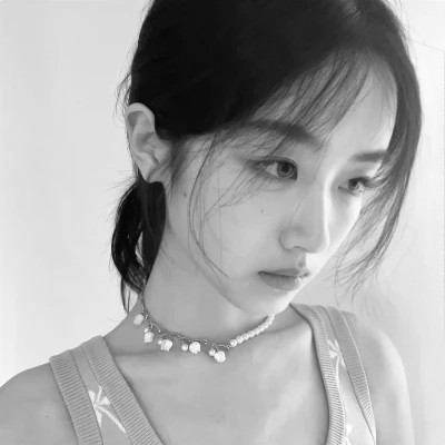 qq个性头像女黑白高清