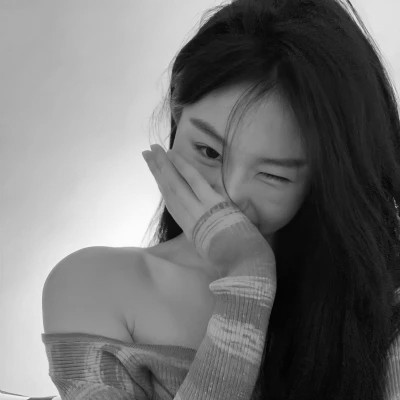 qq个性头像女黑白高清