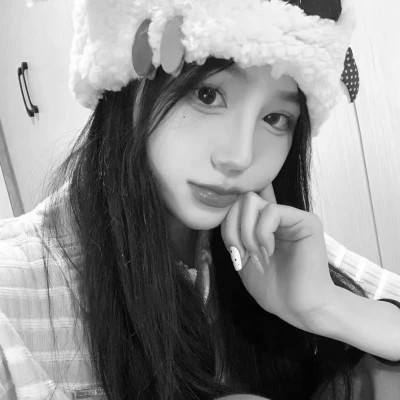 qq个性头像女黑白高清