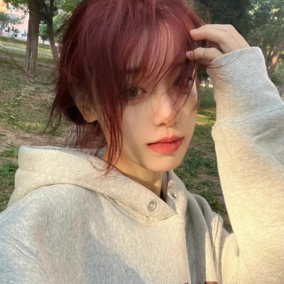 女生高级氛围感美女头像