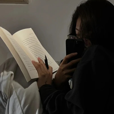 女生高级氛围感美女头像