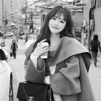 黑白个性头像女生气质高冷