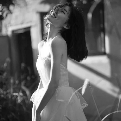 黑白个性头像女生气质高冷