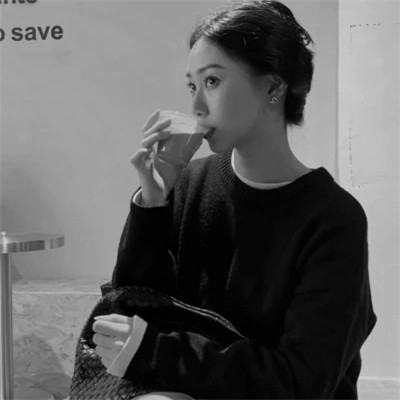 黑白个性头像女生气质高冷