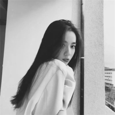 黑白个性头像女生气质高冷