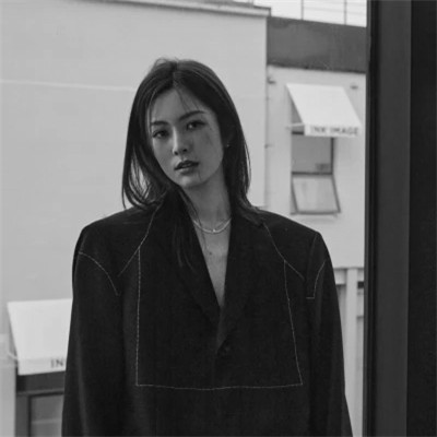 黑白个性头像女生气质高冷