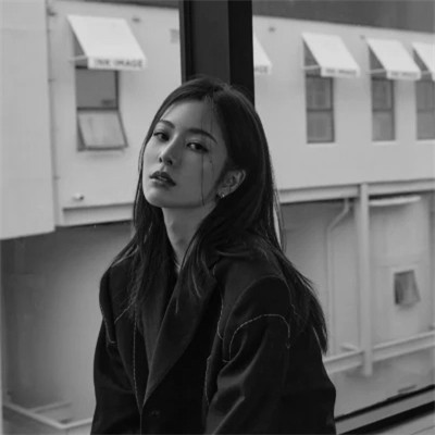 黑白个性头像女生气质高冷