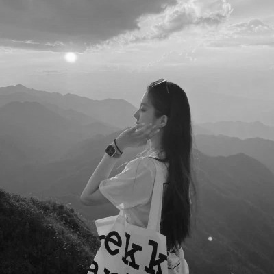 黑白个性头像女生气质高冷