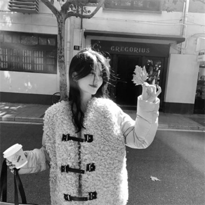 黑白个性头像女生气质高冷