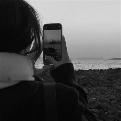 黑白个性头像女生气质高冷