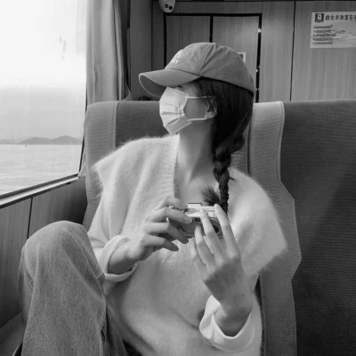 黑白个性头像女生气质高冷