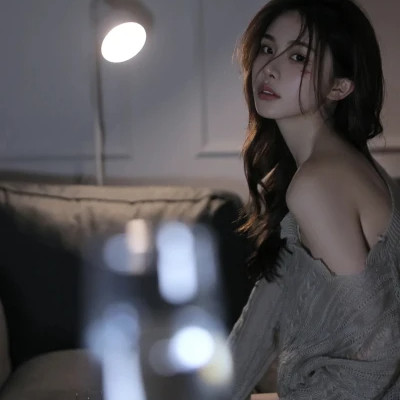 2025最潮最火真人女生头像图片
