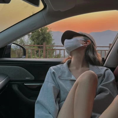 2025最潮最火真人女生头像图片