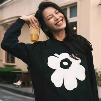 2025最潮最火真人女生头像图片