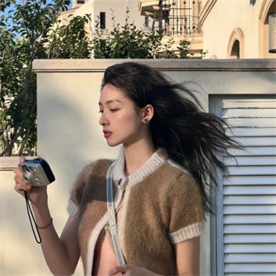 2025最潮最火真人女生头像图片