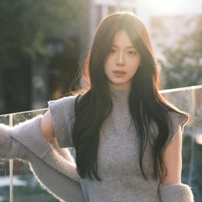2025最潮最火真人女生头像图片