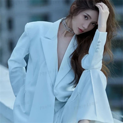 2025最潮最火真人女生头像图片