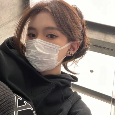 2025最潮最火真人女生头像图片