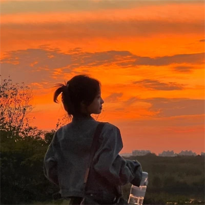 2025最潮最火真人女生头像图片