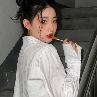 时尚高级的2025全新女生头像