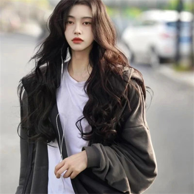 时尚高级的2025全新女生头像