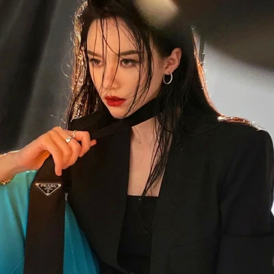 高大上微信头像美女