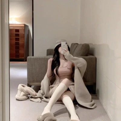 女潮流不露脸微信头像