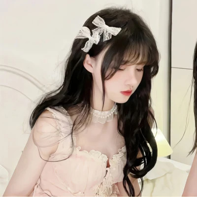 一眼很哇塞的头像女生