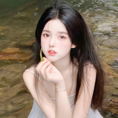 一眼很哇塞的头像女生